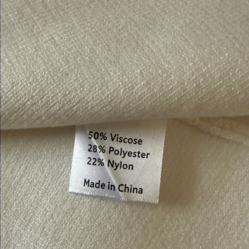 Emerson Lang Elegant White Sleeveless Button-Down Sweater Vest NWT - Picture 8 of 8